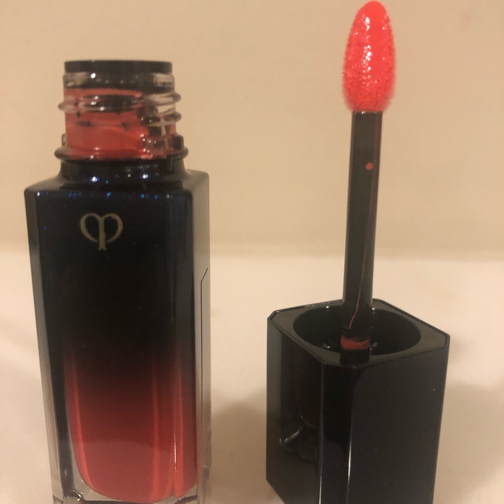 new Cleau de Pau rouge shine liquid lipstick